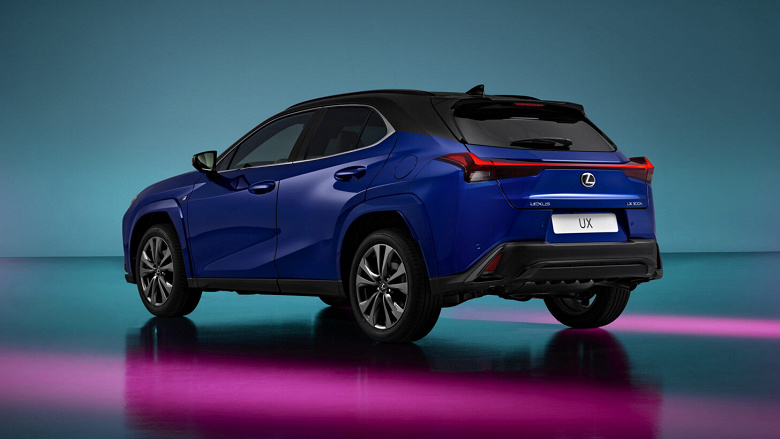 Представлен Lexus UX 300h: 2,0-литровый мотор, полный привод и расход всего 5,7 л/100 км